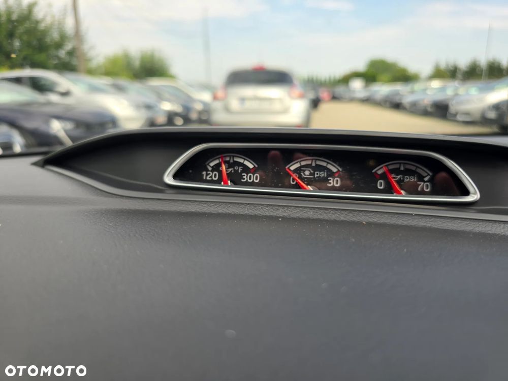 Ford Focus - 30