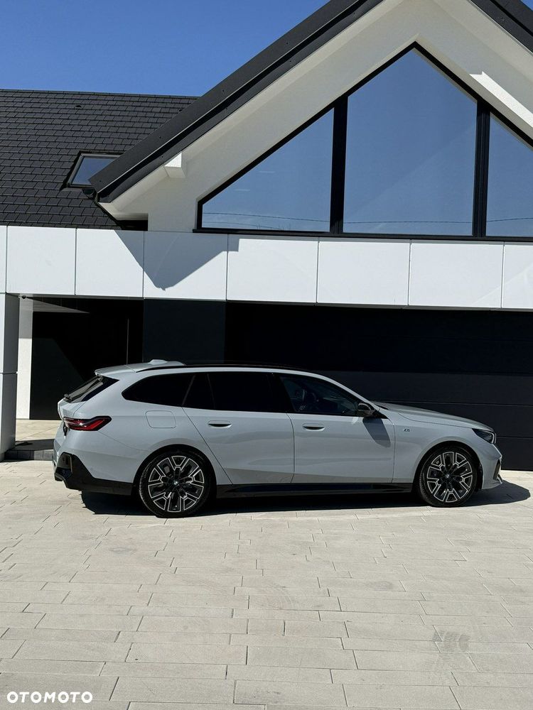 BMW Seria 5 520d xDrive - 32
