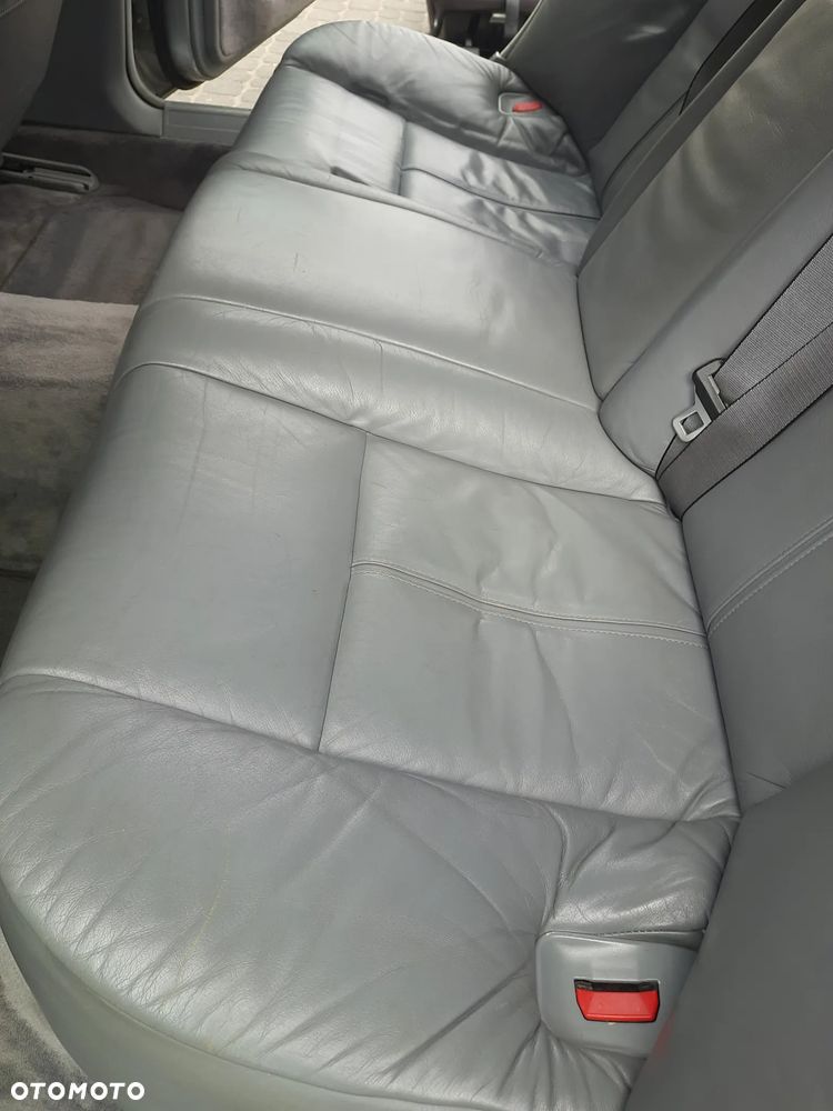 BMW Seria 7 - 12