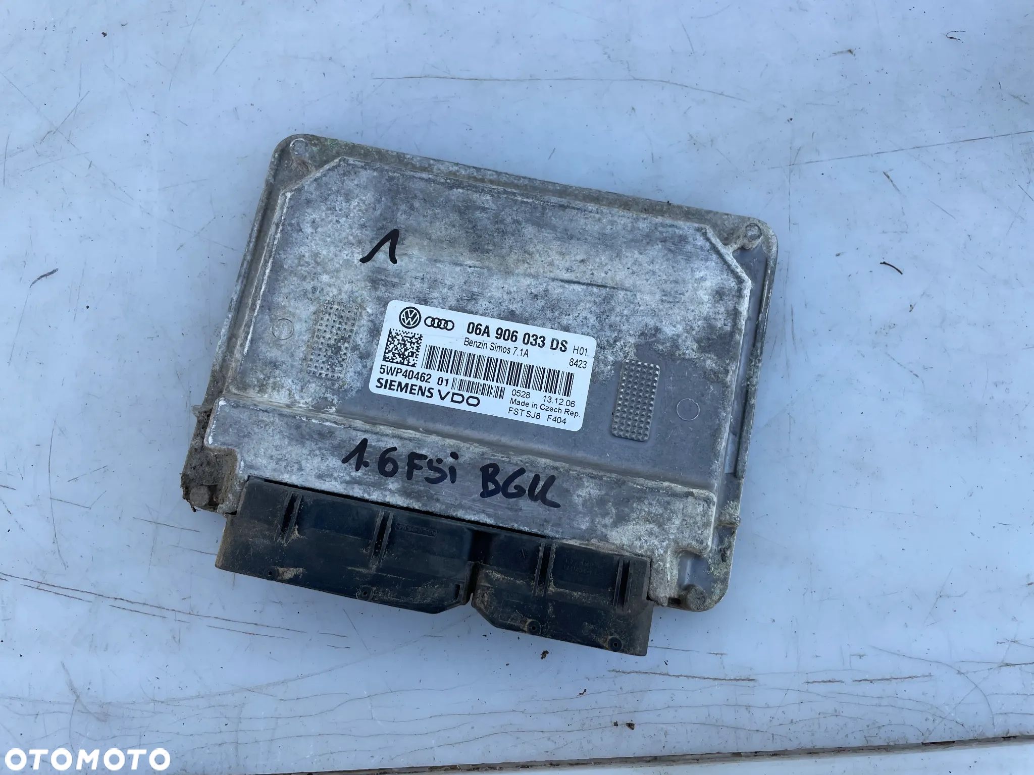 Sterownik silnika Audi A3 8P 1.6 FSI BGU 06A906033DS - 1