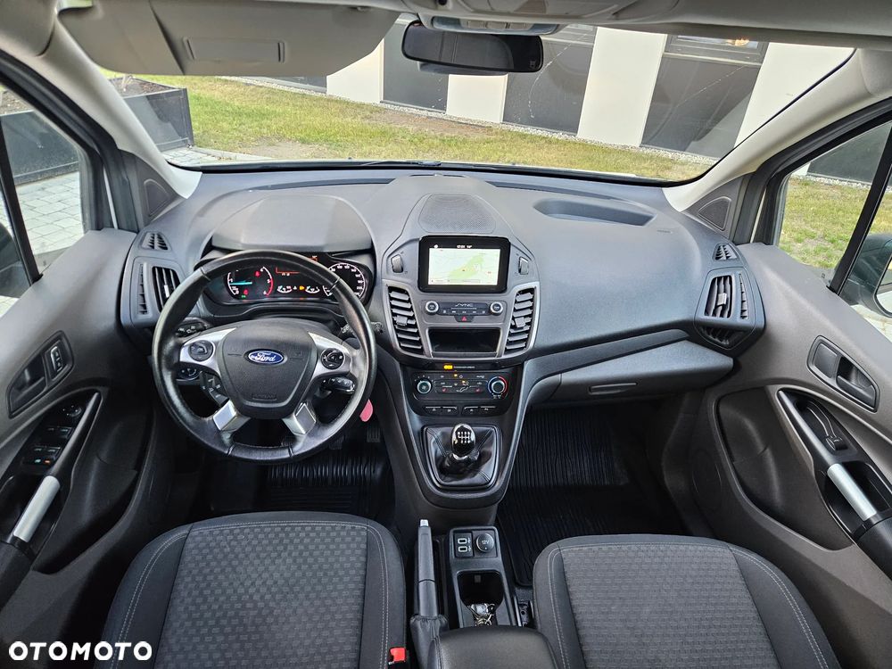 Ford Tourneo Connect - 13