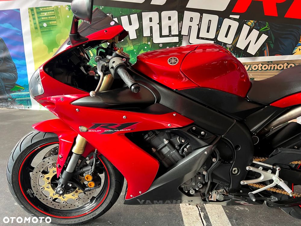 Yamaha YZF - 21