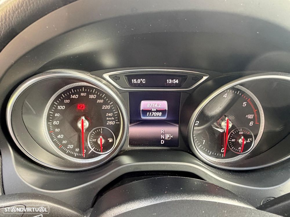 Mercedes-Benz CLA 180 d Shooting Brake AMG Line Aut. - 7