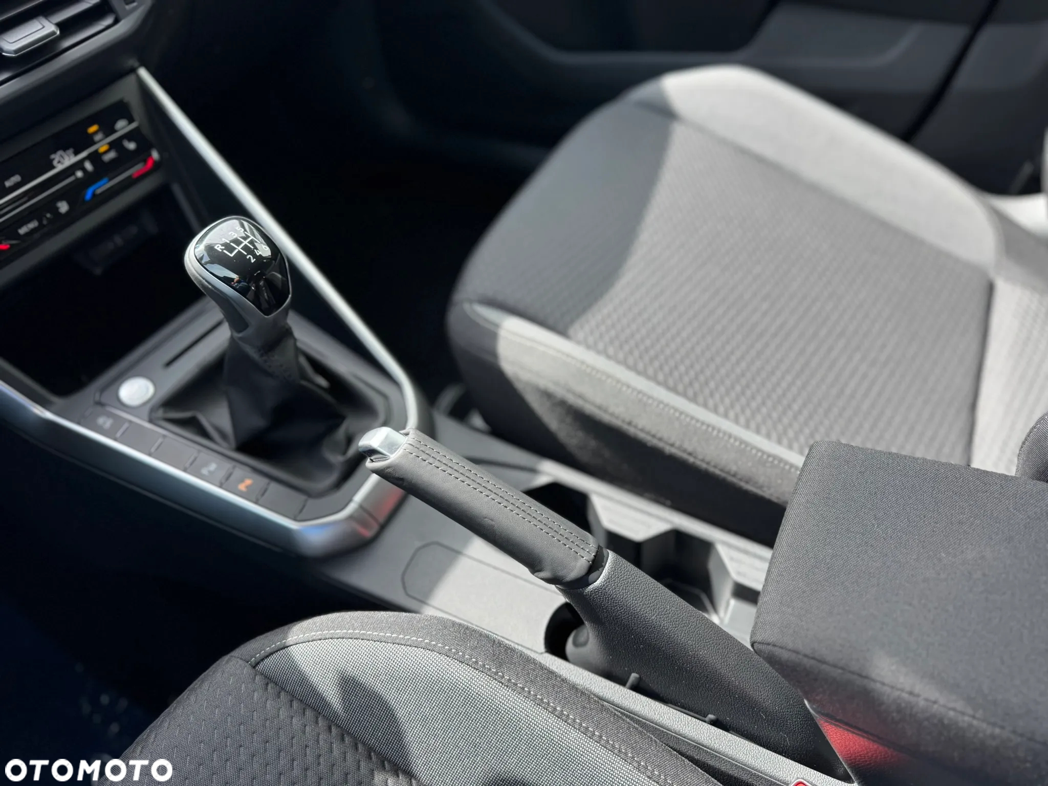 Volkswagen Taigo 1.0 TSI Life - 17