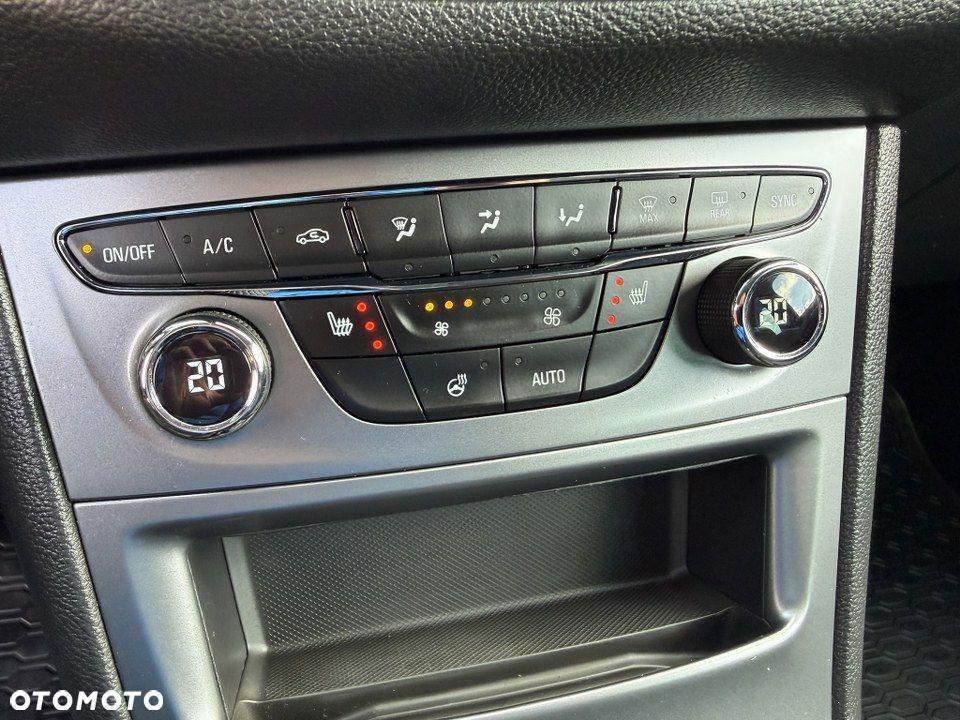 Opel Astra 1.4 Turbo Start/Stop Innovation - 23