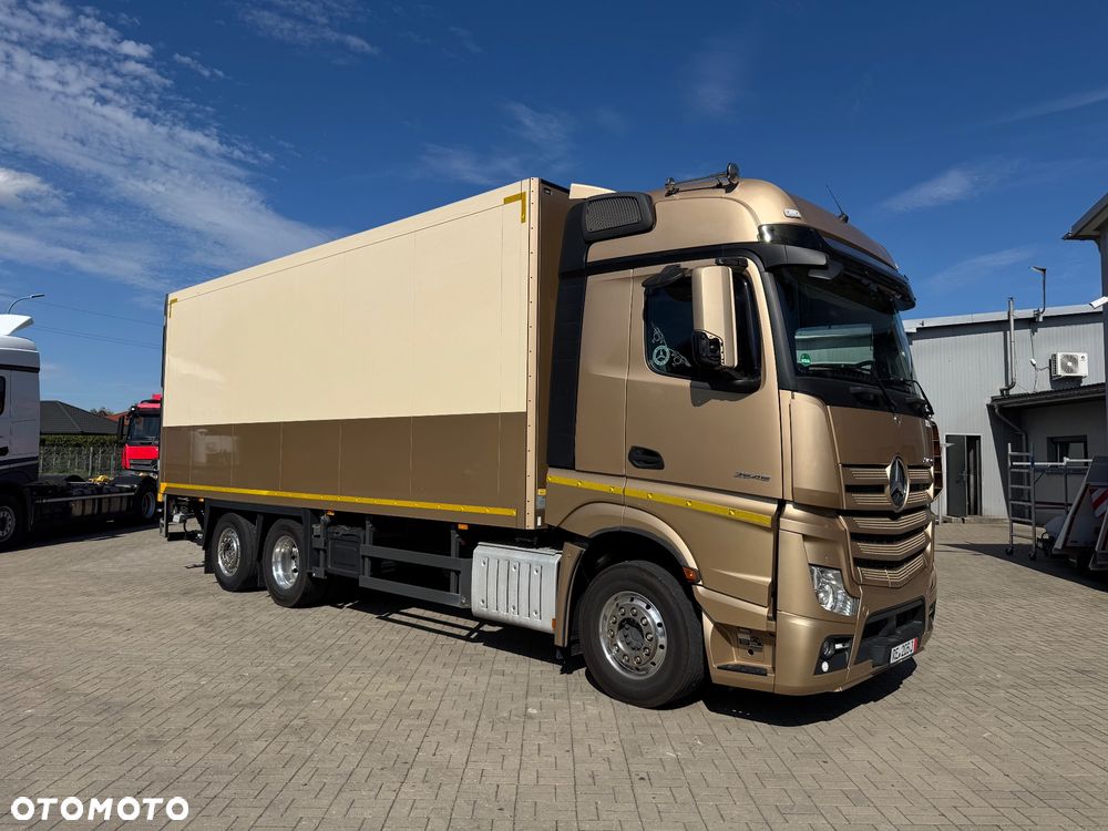 Mercedes-Benz ACTROS 2548 Izoterma Schmitz 7.45m Winda 2T - 14