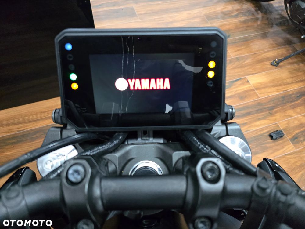 Yamaha MT - 16