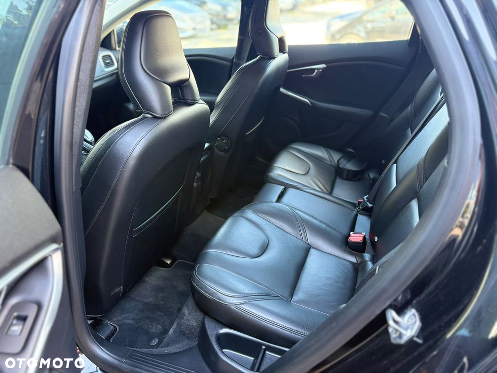 Volvo V40 D2 - 15