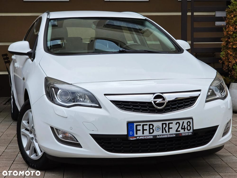 Opel Astra 1.4 Turbo Cosmo - 2