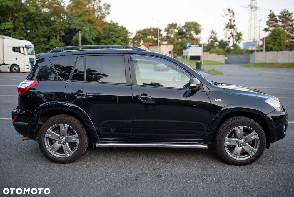 Toyota RAV4 2.2 D-CAT X - 4