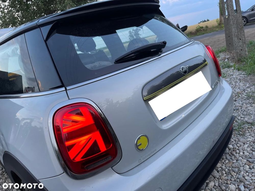 MINI Cooper SE Electric Trim - 35