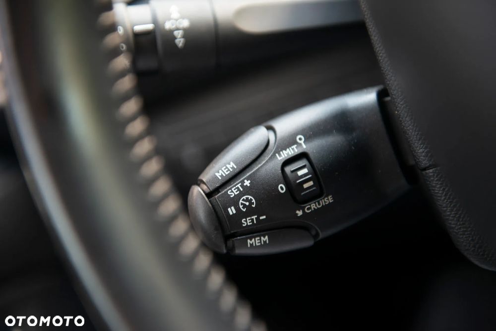 Peugeot 308 1.2 PureTech Access EU6 - 35