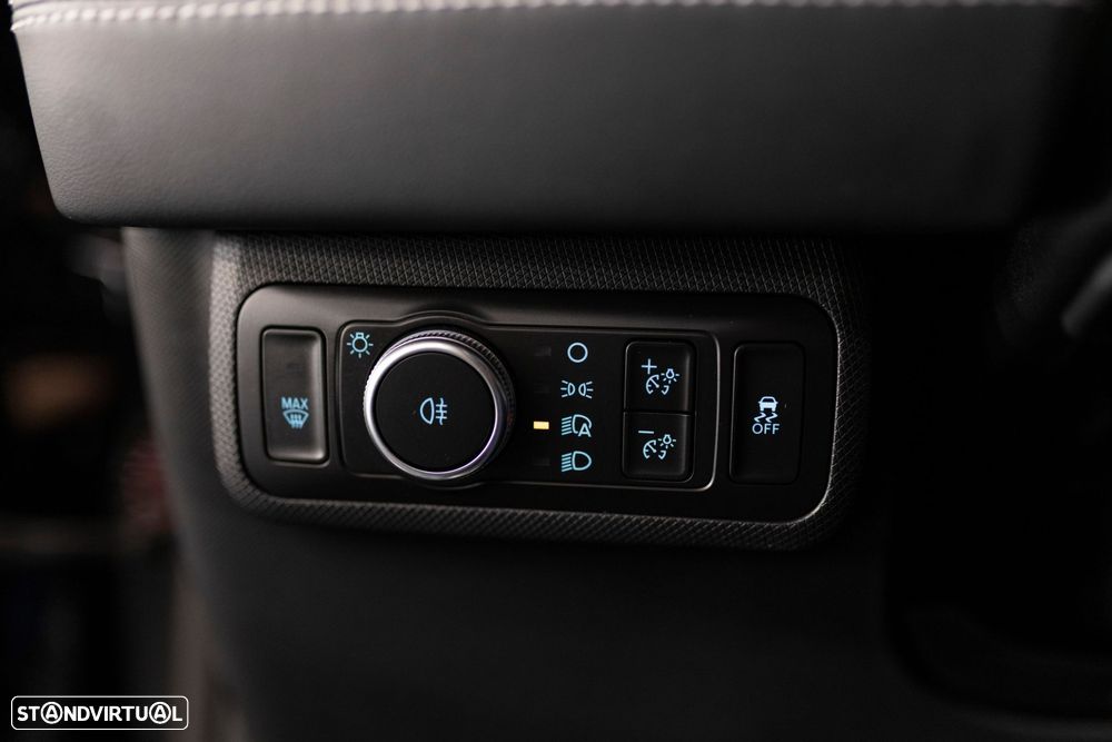 Ford Mustang Mach-E Standard - 23