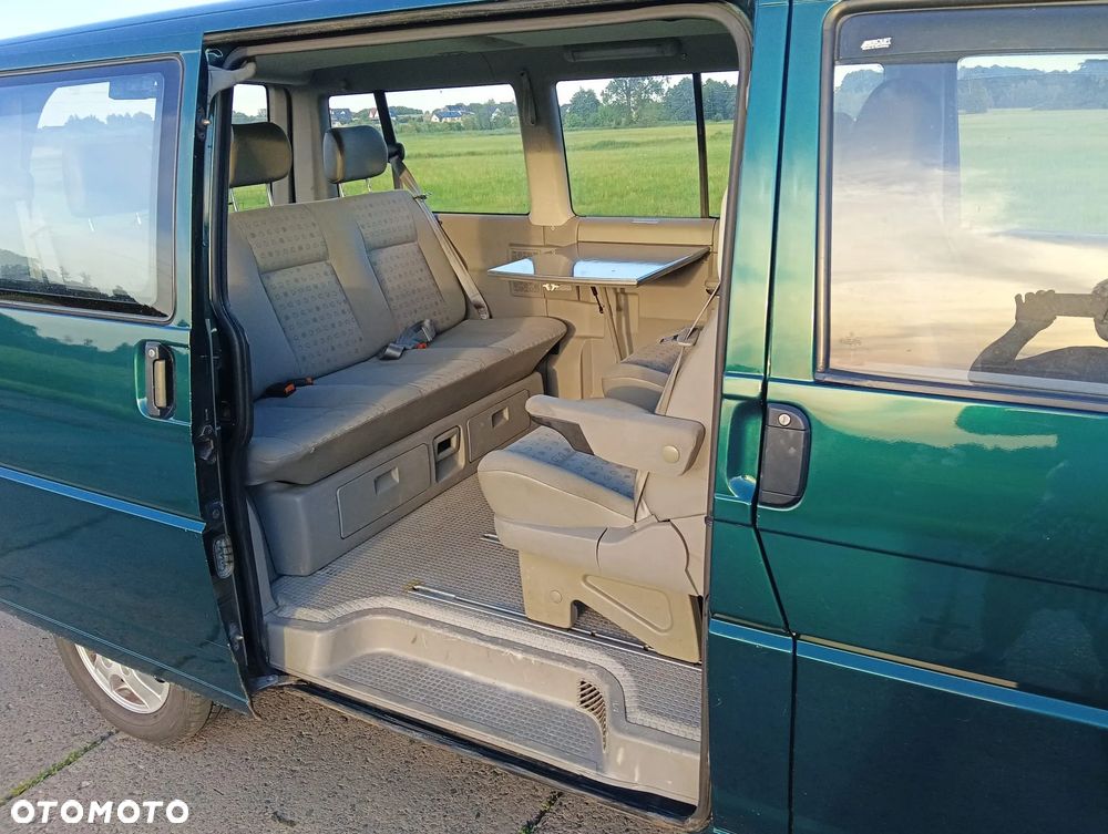 Volkswagen Multivan Standard - 7