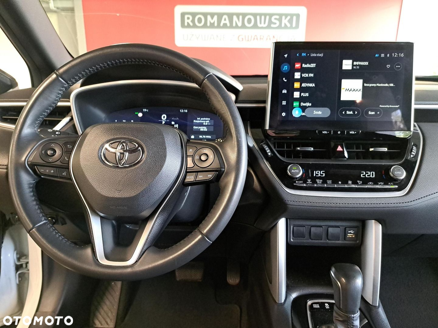 Toyota Corolla Cross - 19