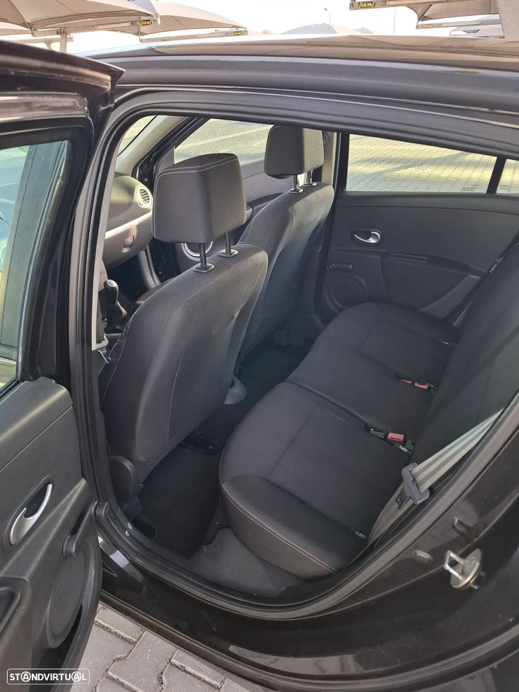 Renault Clio 1.2 16V Dynamique - 13