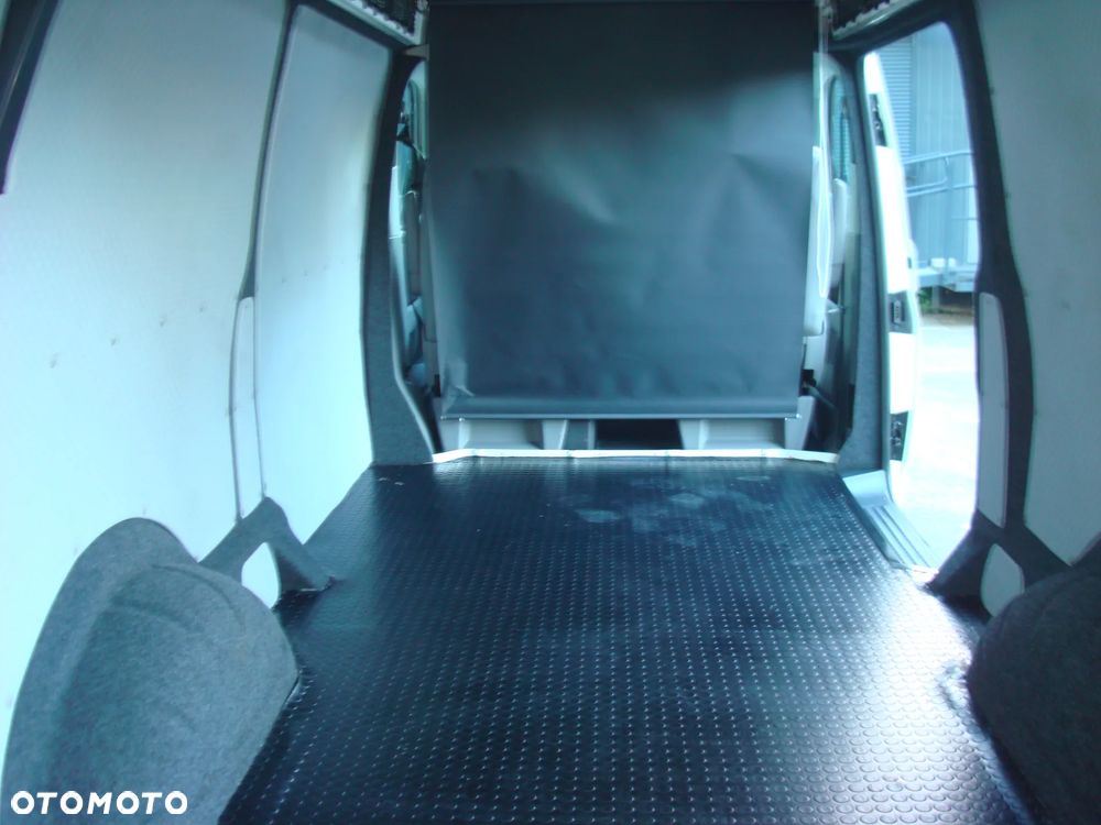 Volkswagen T5 - 13