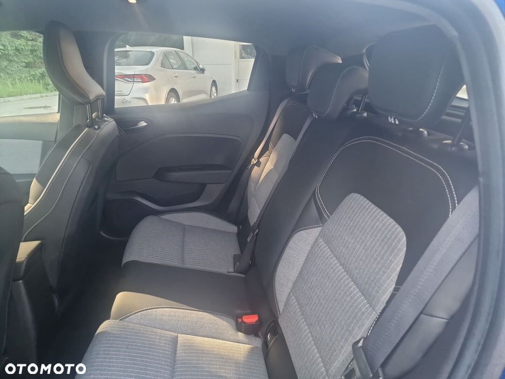 Renault Clio - 12