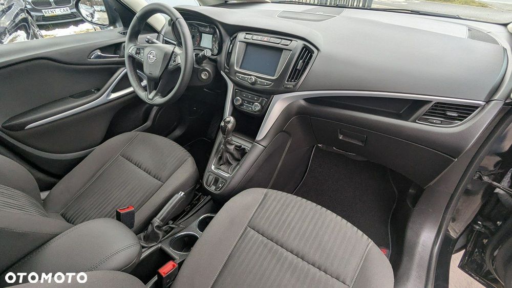 Opel Zafira - 17