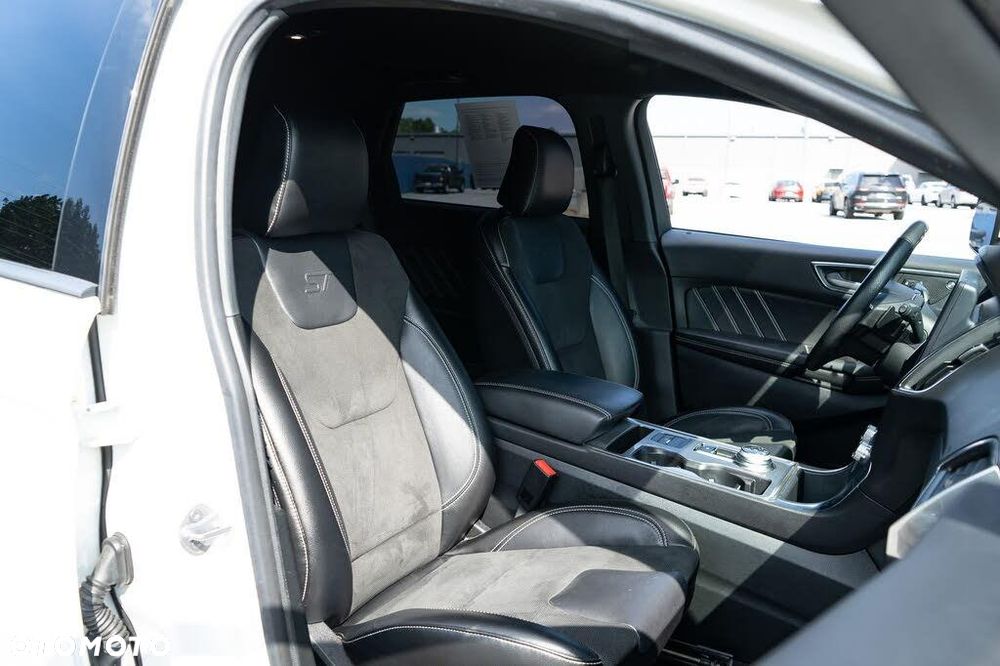 Ford Edge 2.0 EcoBlue Bi-Turbo 4x4 ST-LINE - 15