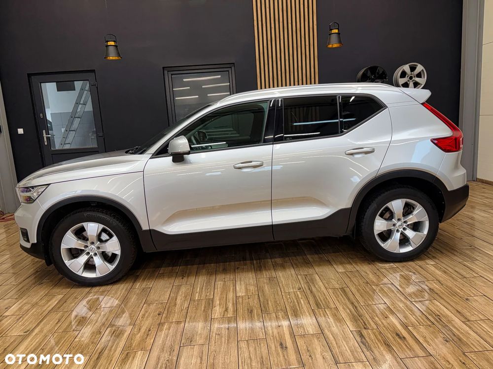 Volvo XC 40 D4 SCR AWD Momentum - 11