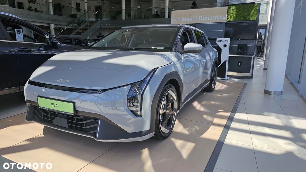 Kia EV4 81.4kWh Business Line - 3