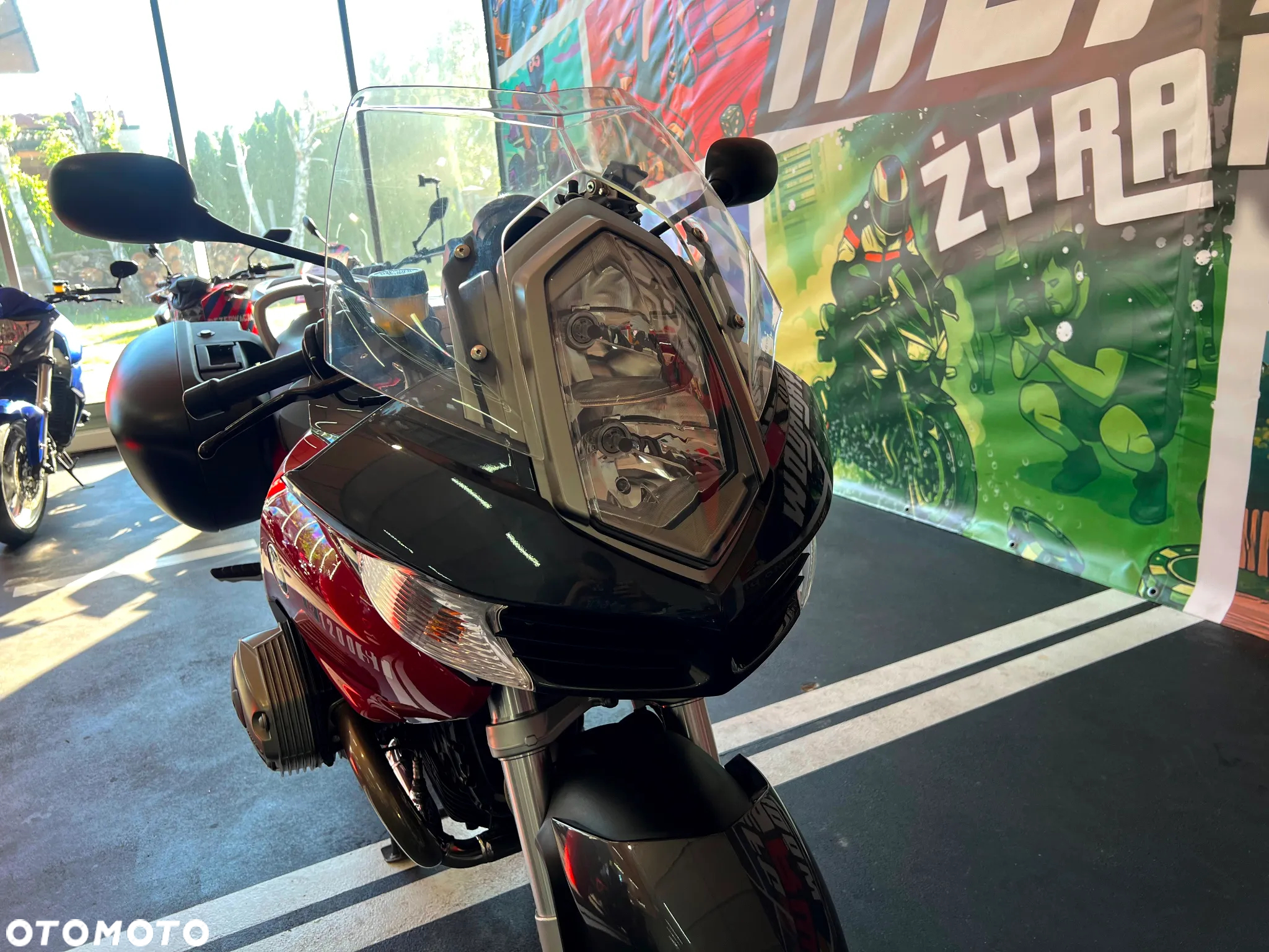 BMW R - 19