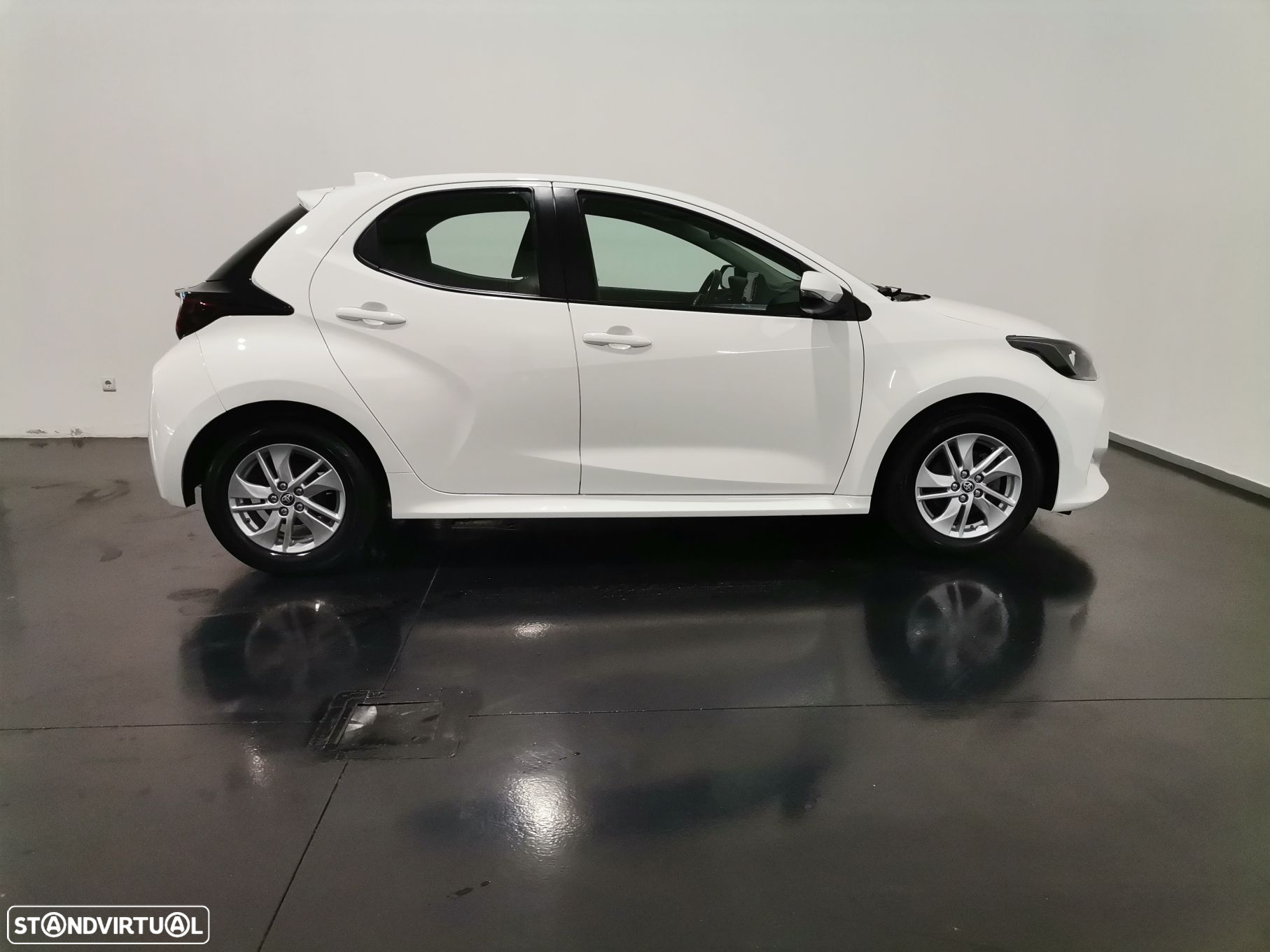 Toyota Yaris 1.0 VVT-i Comfort Plus - 17
