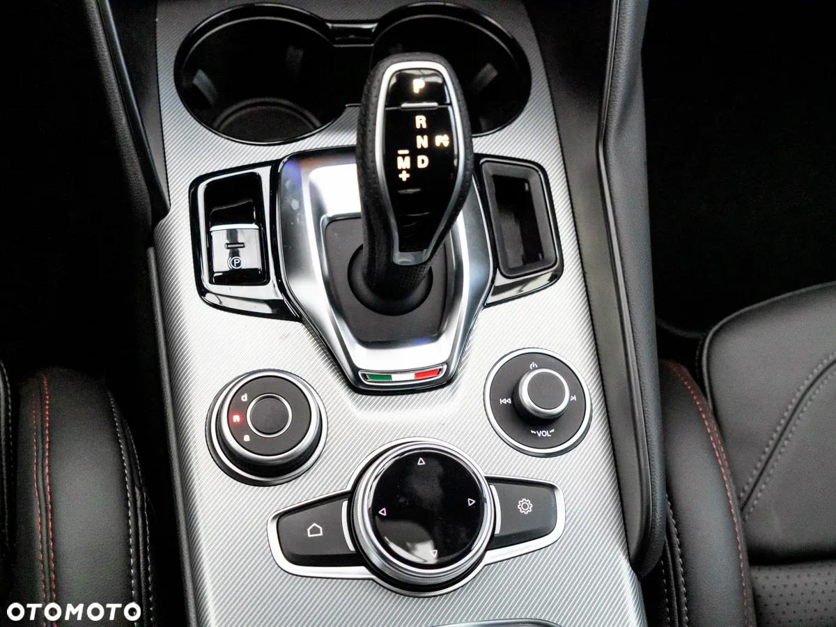 Alfa Romeo Giulia - 28