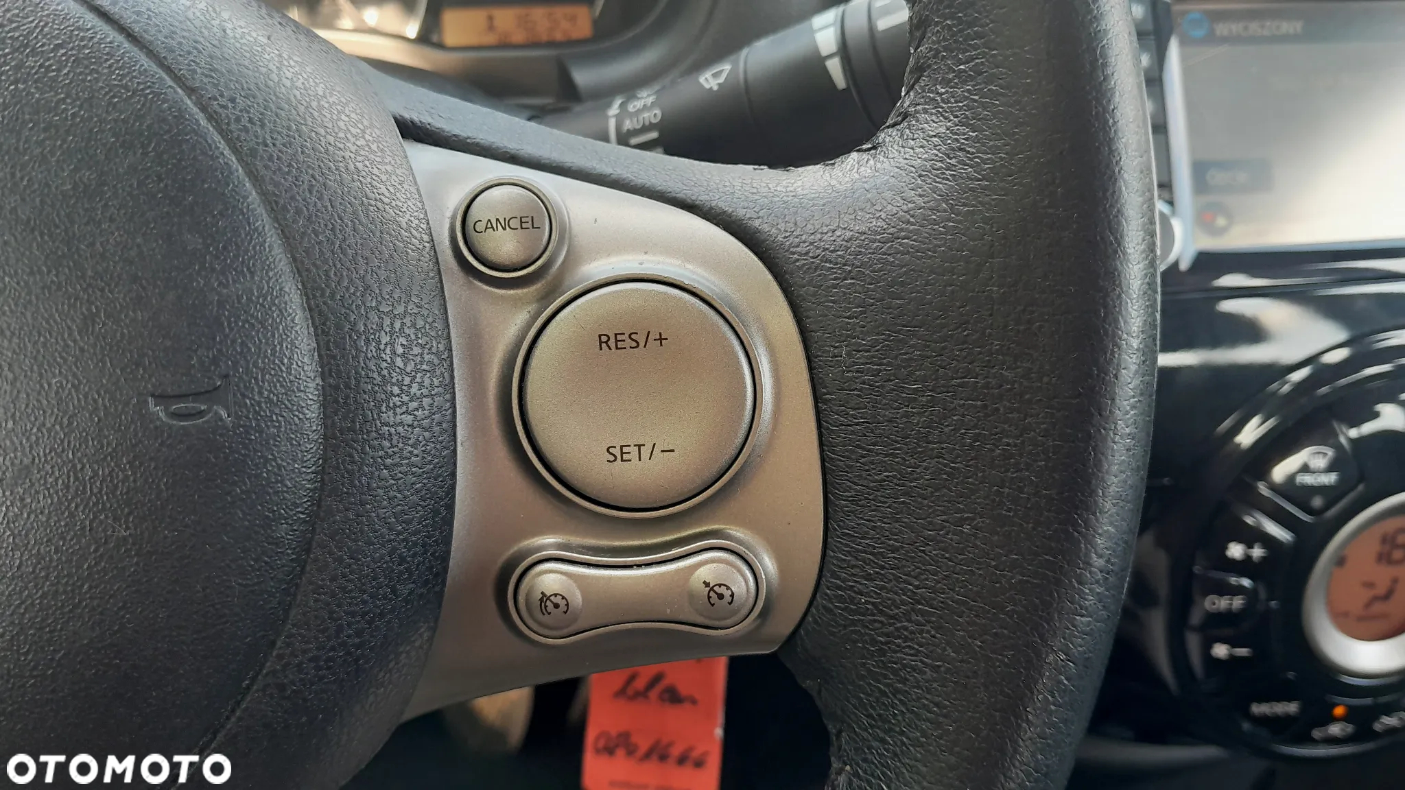 Nissan Micra 1.2 Tekna - 12