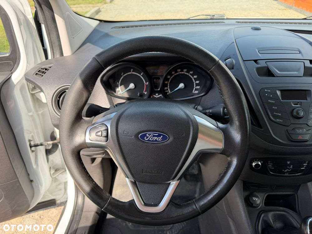 Ford Courier transit - 24