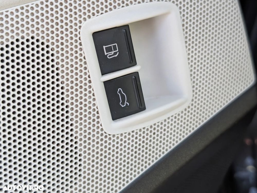 Volkswagen Passat CC 2.0 TDI DPF DSG - 30