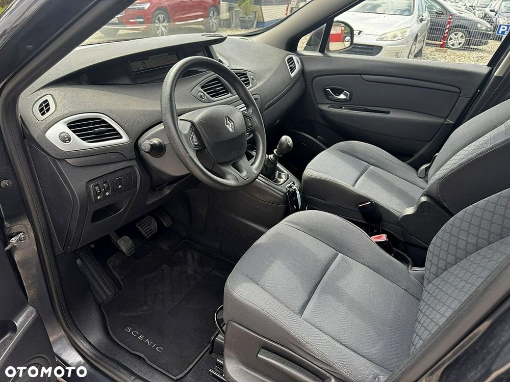 Renault Scenic - 11