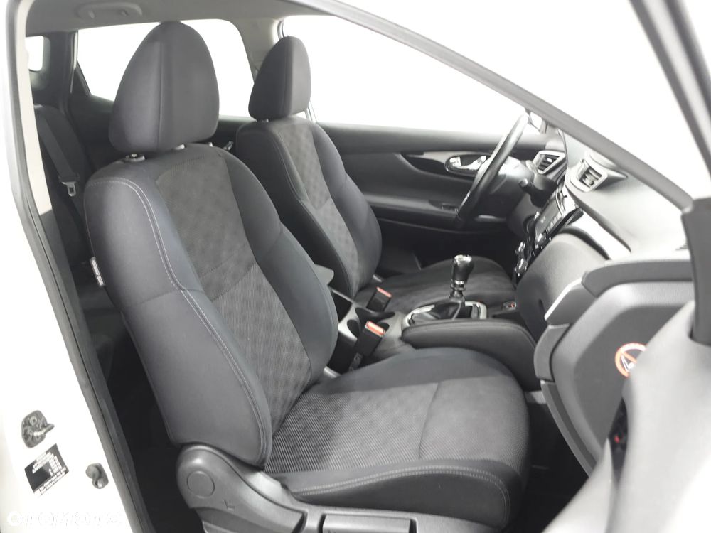 Nissan Qashqai - 25