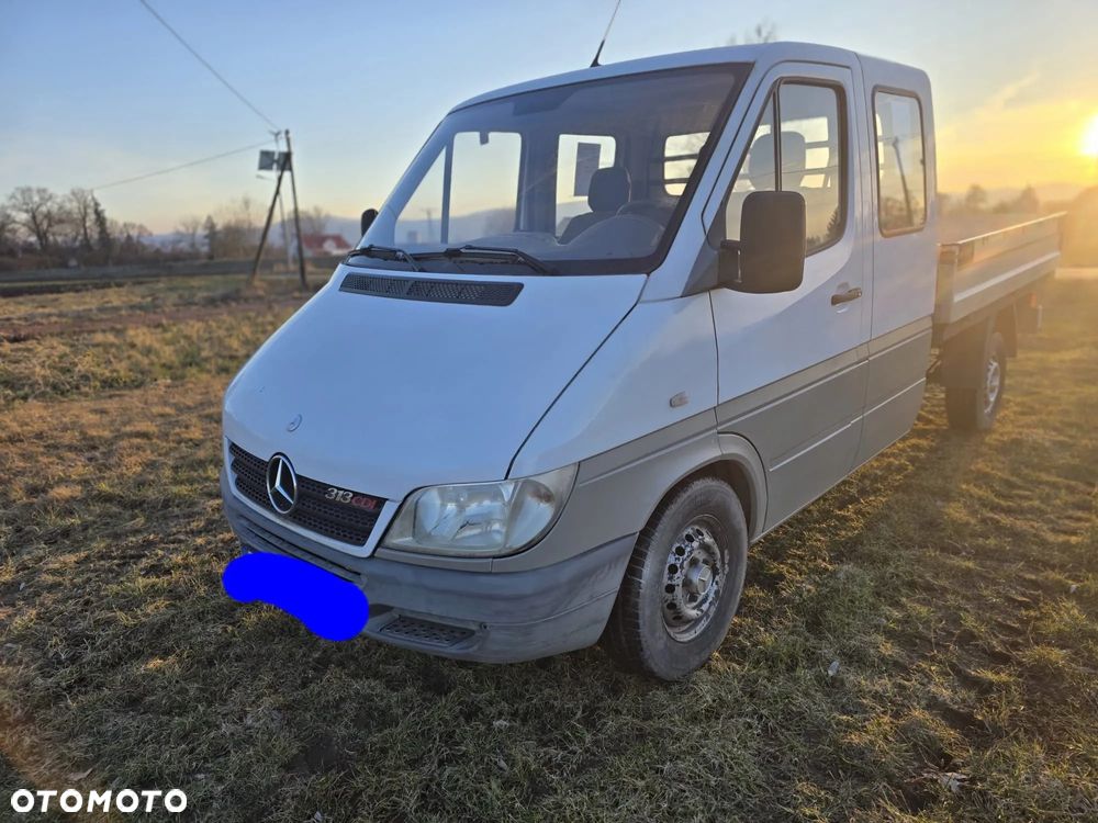 Mercedes-Benz Sprinter - 2