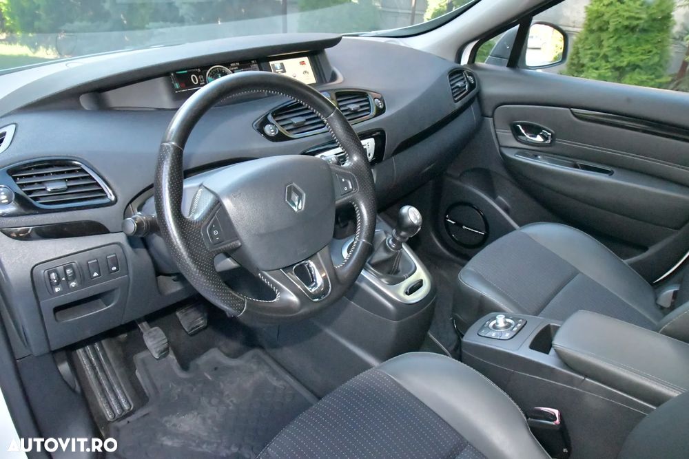 Renault Grand Scenic ENERGY dCi 130 Start & Stop Euro 6 Bose Edition - 29