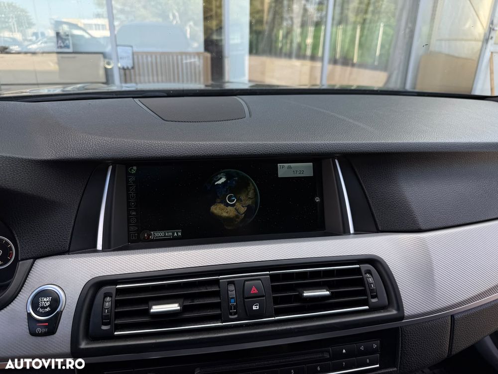 BMW Seria 5 530d Aut. - 11