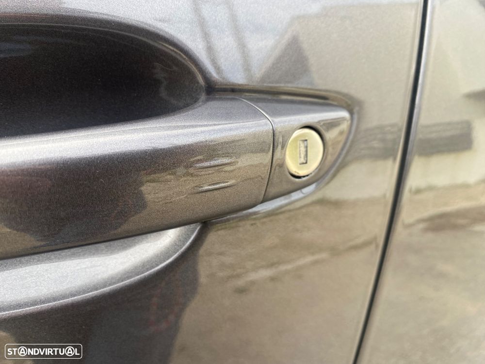 Peugeot 5008 1.5 BlueHDi Allure Pack EAT8 - 17