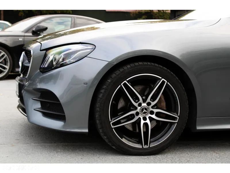 Mercedes-Benz Klasa E 220 d Coupe 4-Matic 9G-TRONIC - 23