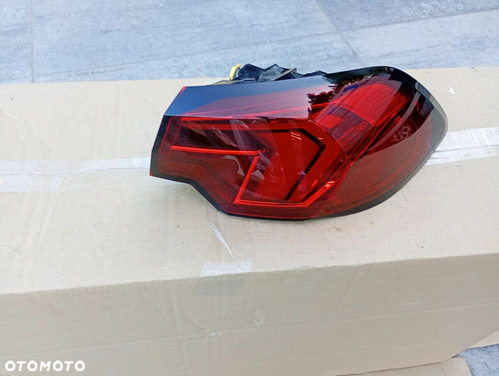 LAMPA PRAWA TYLNA LED BMW F70 5A36178 - 2