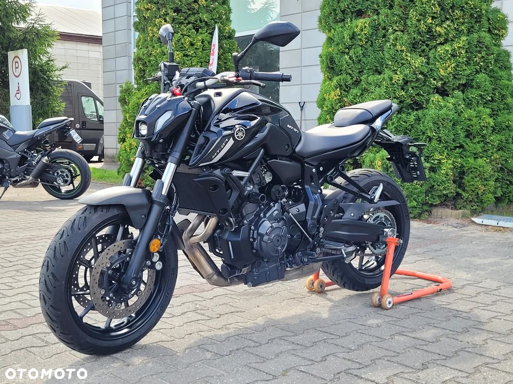 Yamaha MT - 6