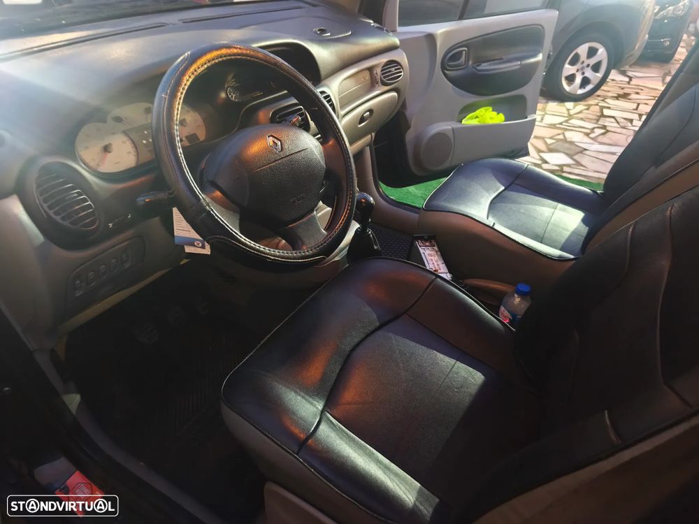 Renault Scénic RX4 2.0 16V Privilège - 8