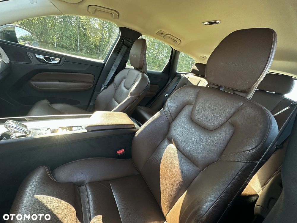 Volvo XC 60 B4 D AWD Geartronic Inscription - 22