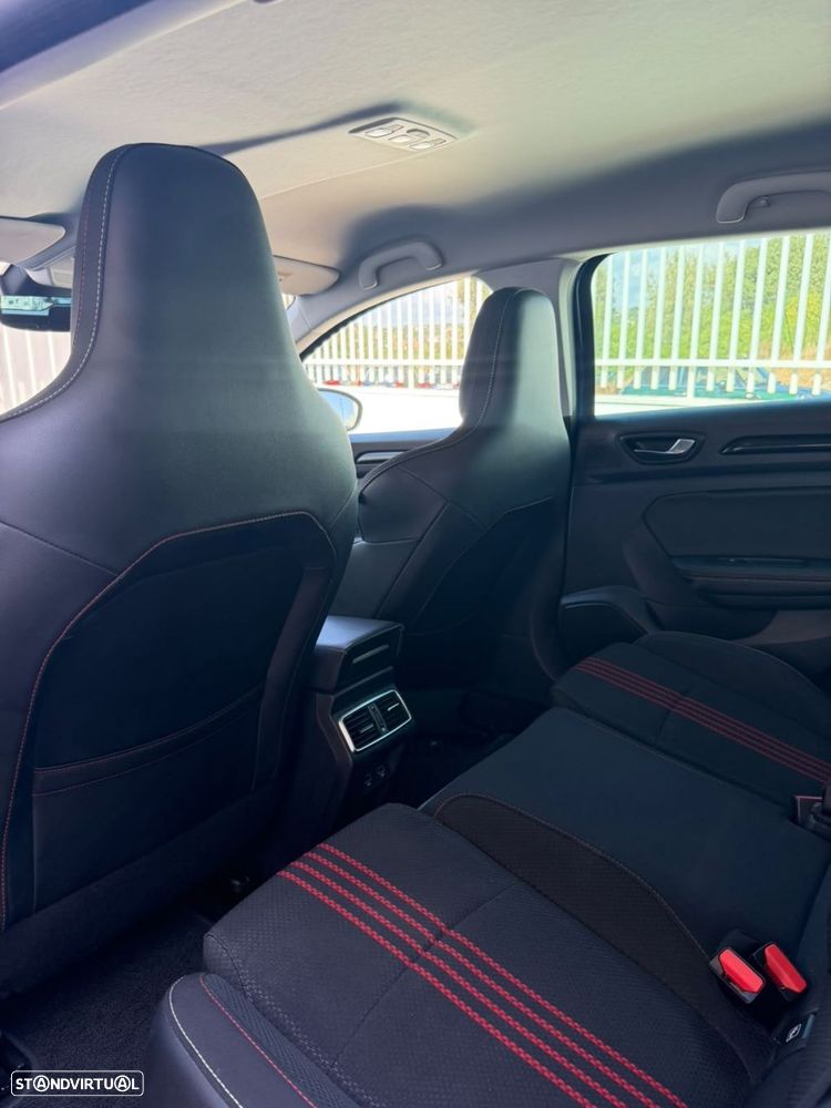 Renault Mégane Sport Tourer 1.6 E-Tech Plug-In Hybrid R.S. Line - 28