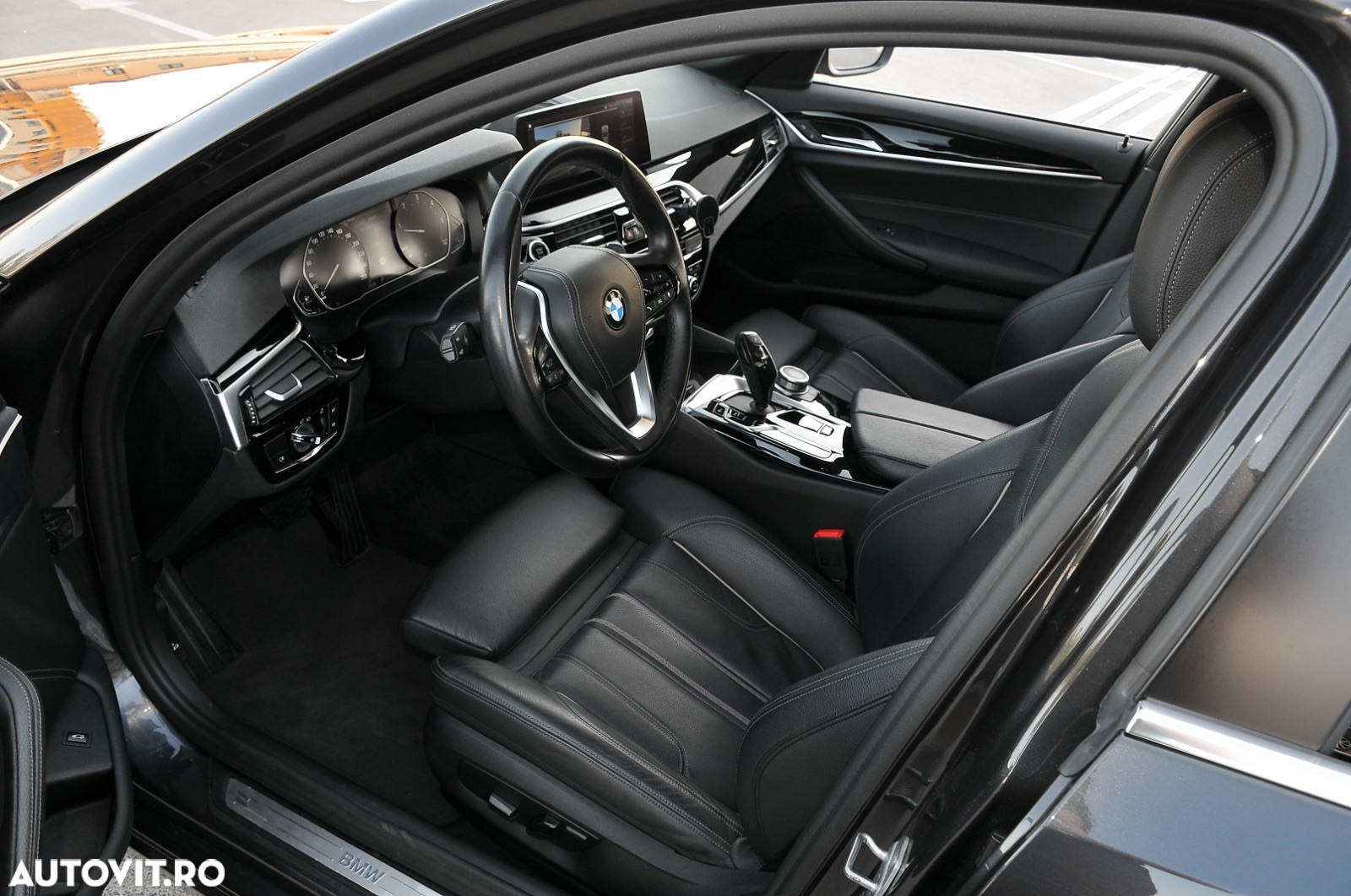 BMW Seria 5 520d AT MHEV - 11