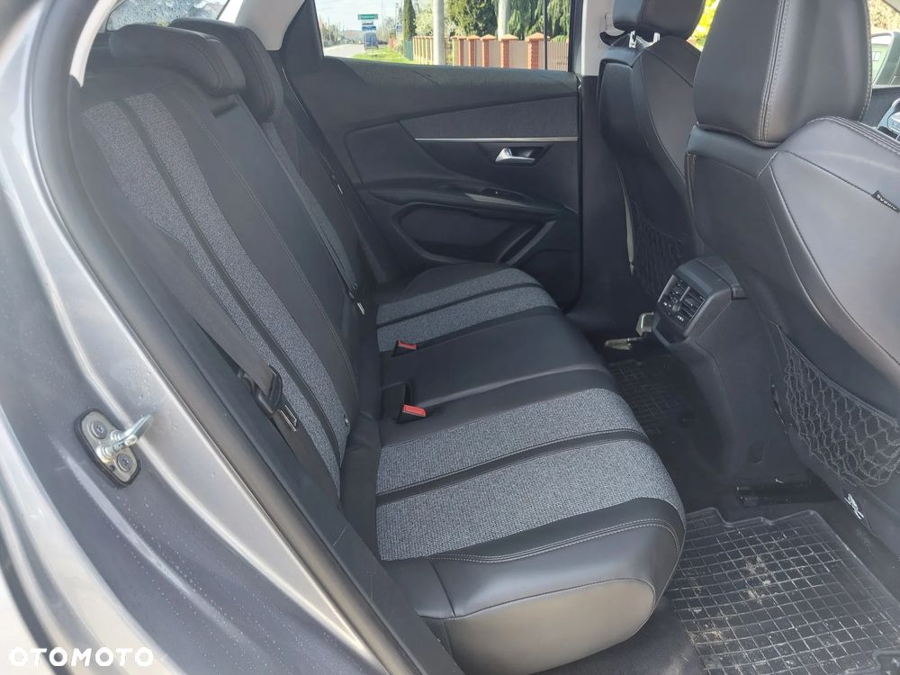 Peugeot 3008 2.0 BlueHDi Allure - 21