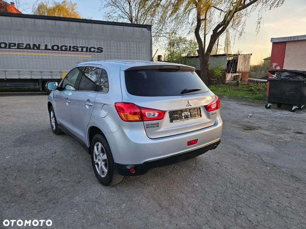 Mitsubishi ASX - 12