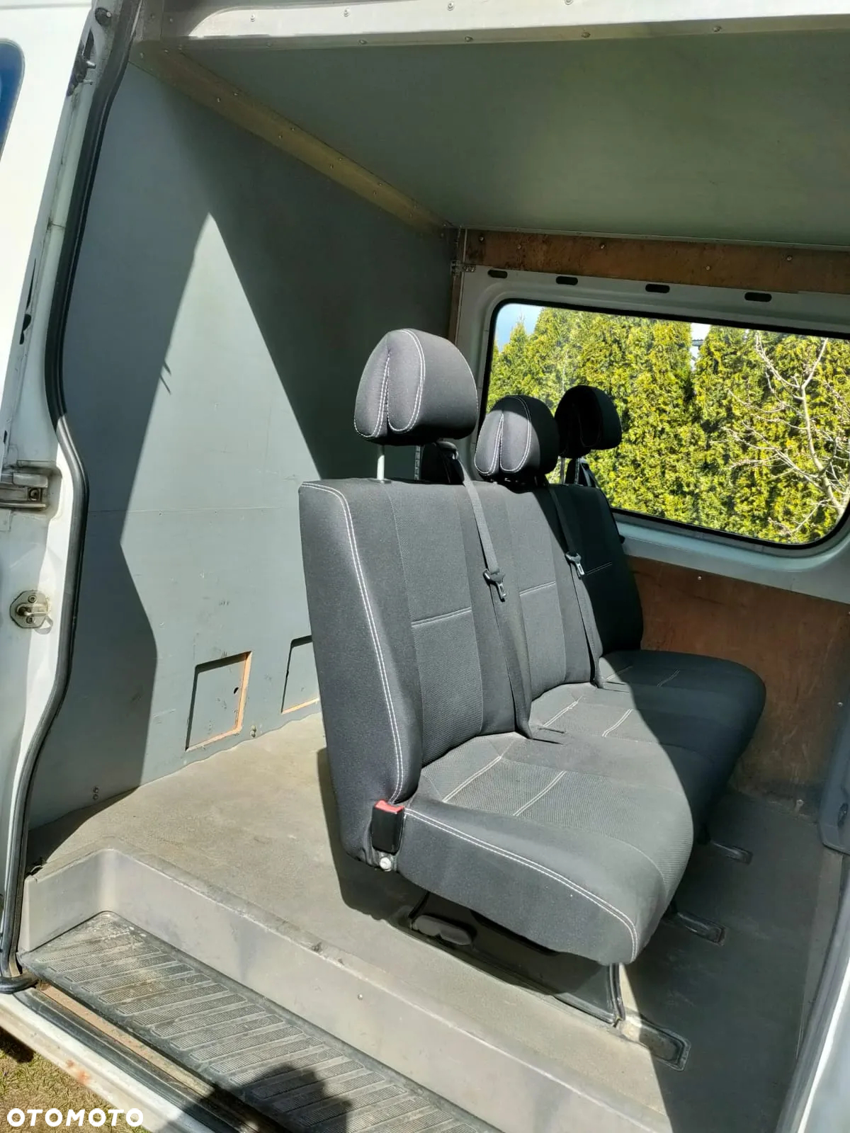 Mercedes-Benz Sprinter - 11