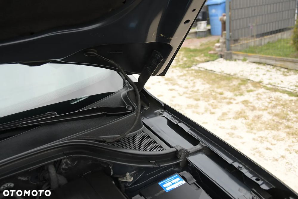 Volkswagen Tiguan 2.0 TDI DPF 4Motion BlueMotion Technology DSG Sport & Style - 35