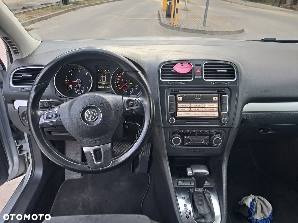 Volkswagen Golf 2.0 TDI DPF BlueMotion Technology DSG Team - 7
